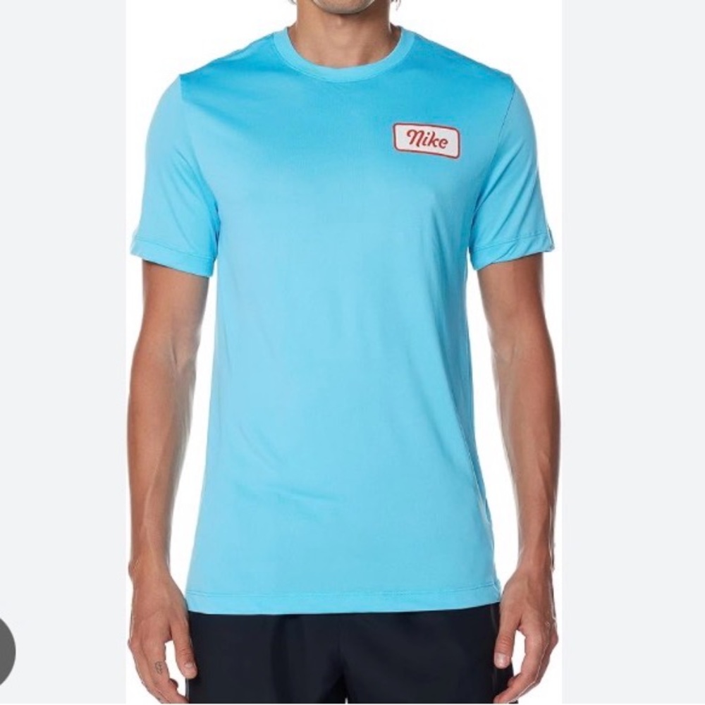 Nike Men's Light Blue Short Sleeve Tee